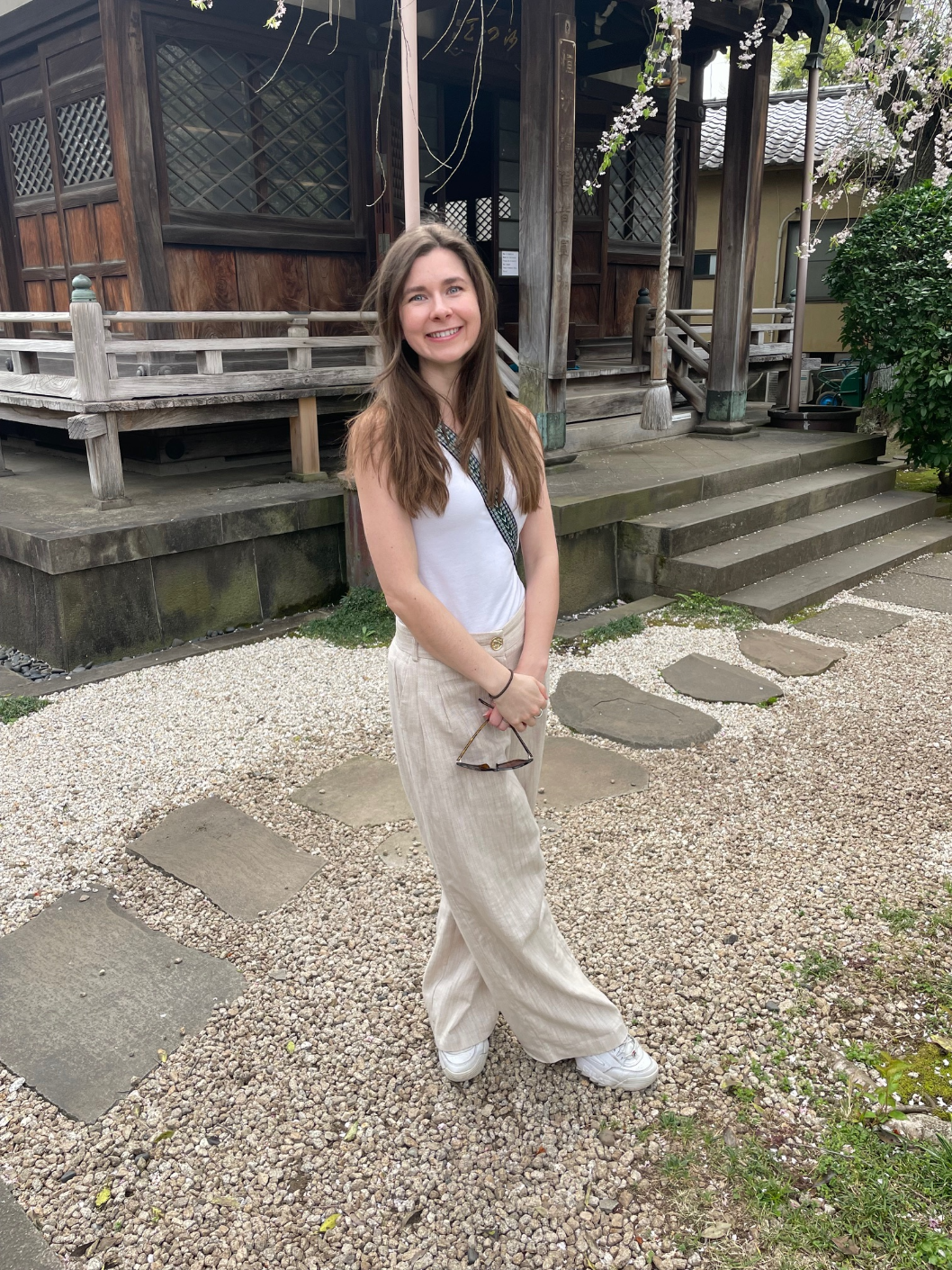 Counsellor Eva Bloomfield outdoor therapy West Berkshire